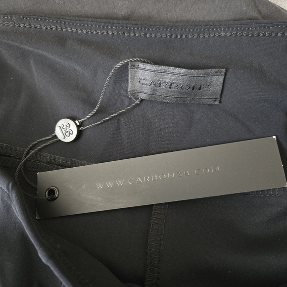 Carbon38 Wide Leg Pleated Trousers - Picture 6 of 6